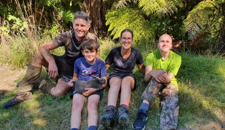 Mangamingi kiwi family photo Mangamingi kiwi family photo